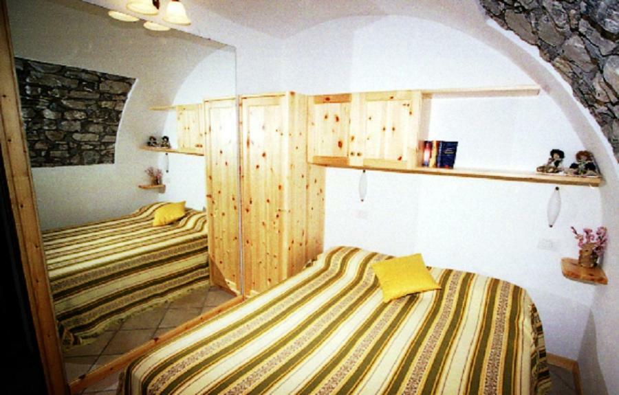 Appartamenti Serena - La Grotta Gargnano Exterior foto
